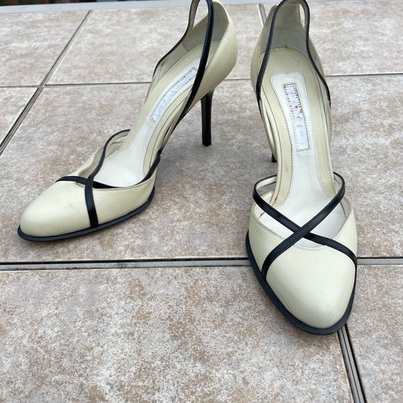 Narcisco Rodriguez White & Black Heels - Picture 1 of 13